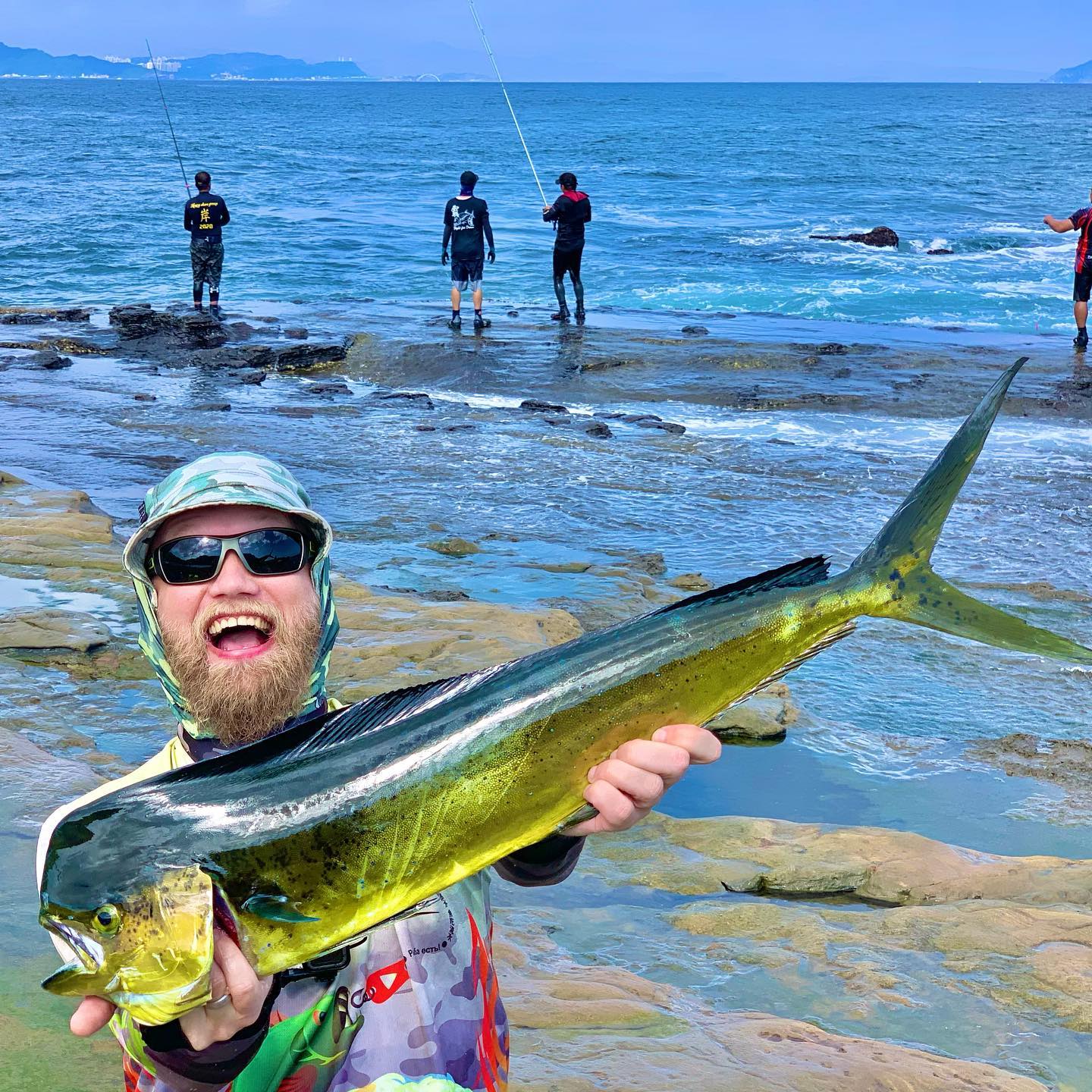 Риф 200 открыт! Рыба есть! Reef 200 season opened! Fish is there! #fishing  #рыбалка #釣魚 #pesca #mahimahi #mahi #dorado #корифена #махи #mefik — from  Instagram - mefik TV