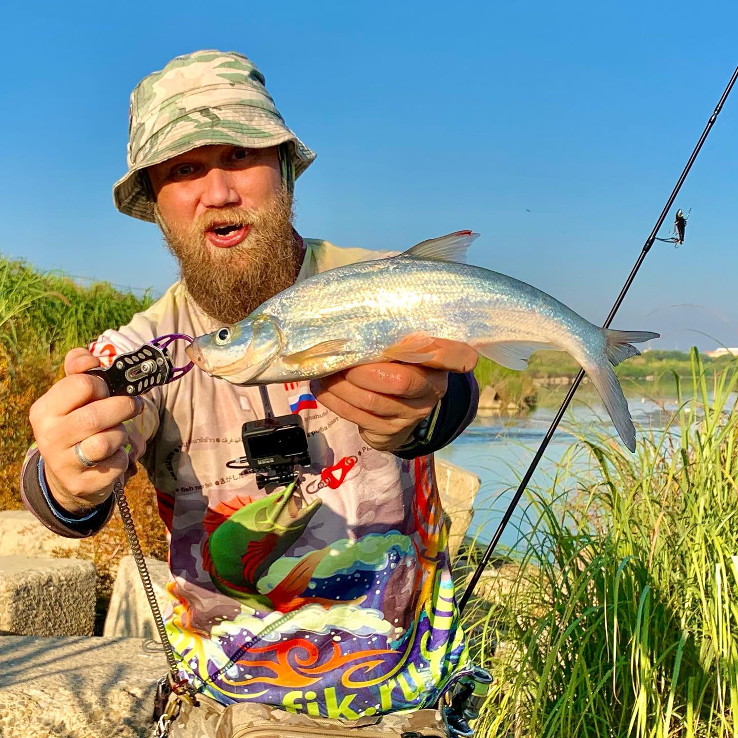 Стритфишинг продолжается. Неплохой верхогляд на виб! Street fishing still going with @projectangling . Not bad skygazer on vib!