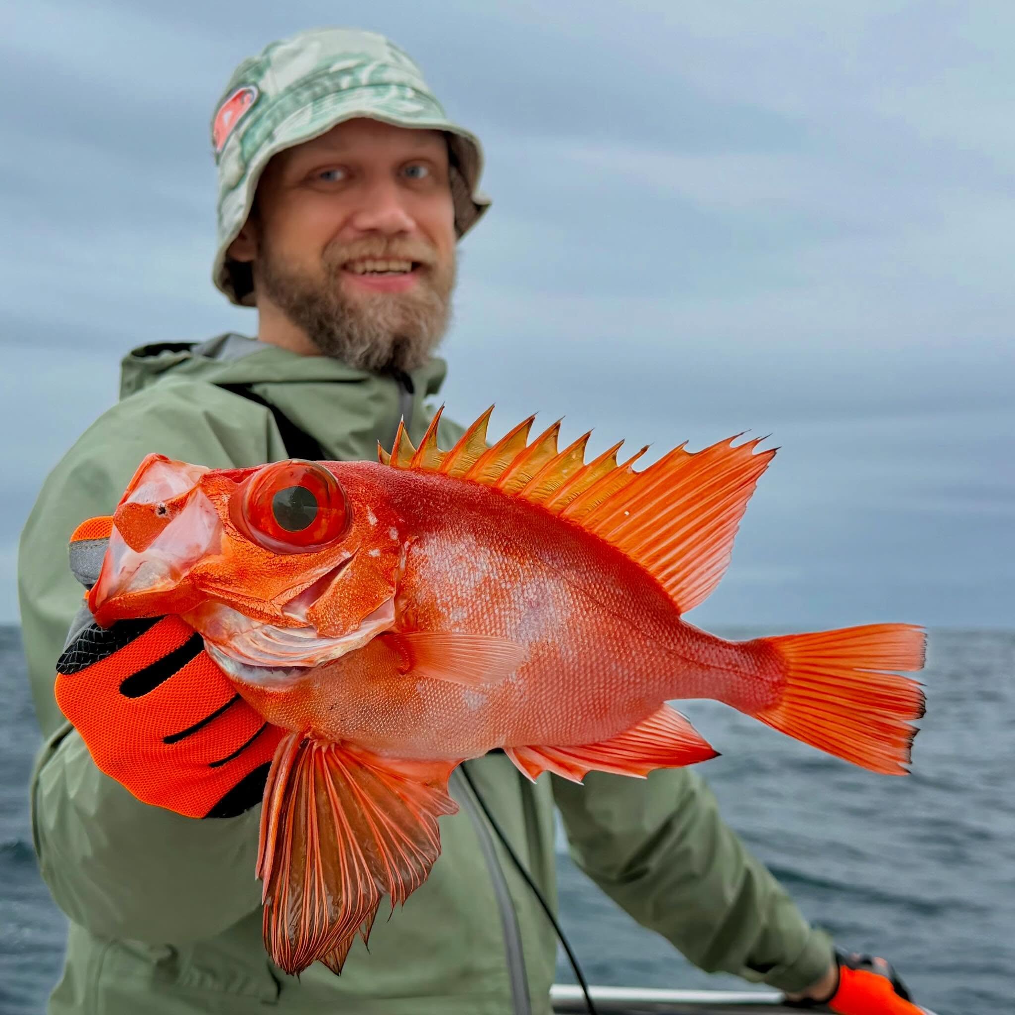 Finally landed!!! New specie caught, Moontail Bullseye. Deep ocean slow jigging fishing.